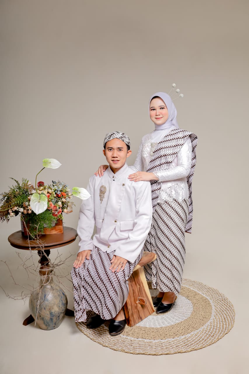 Indah & Frasc