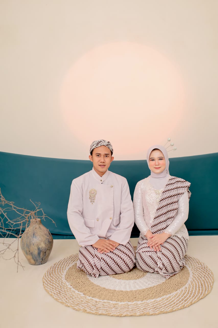 Indah & Frasd