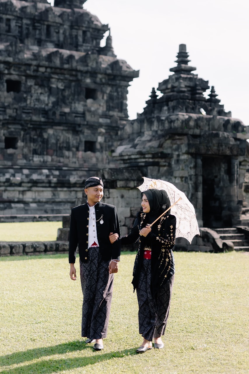 Sekar & Abdul. 01