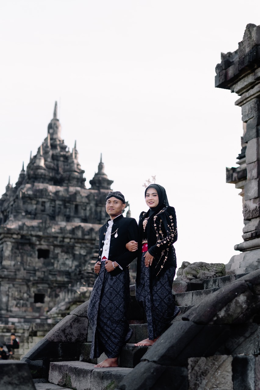 Sekar & Abdul. 03